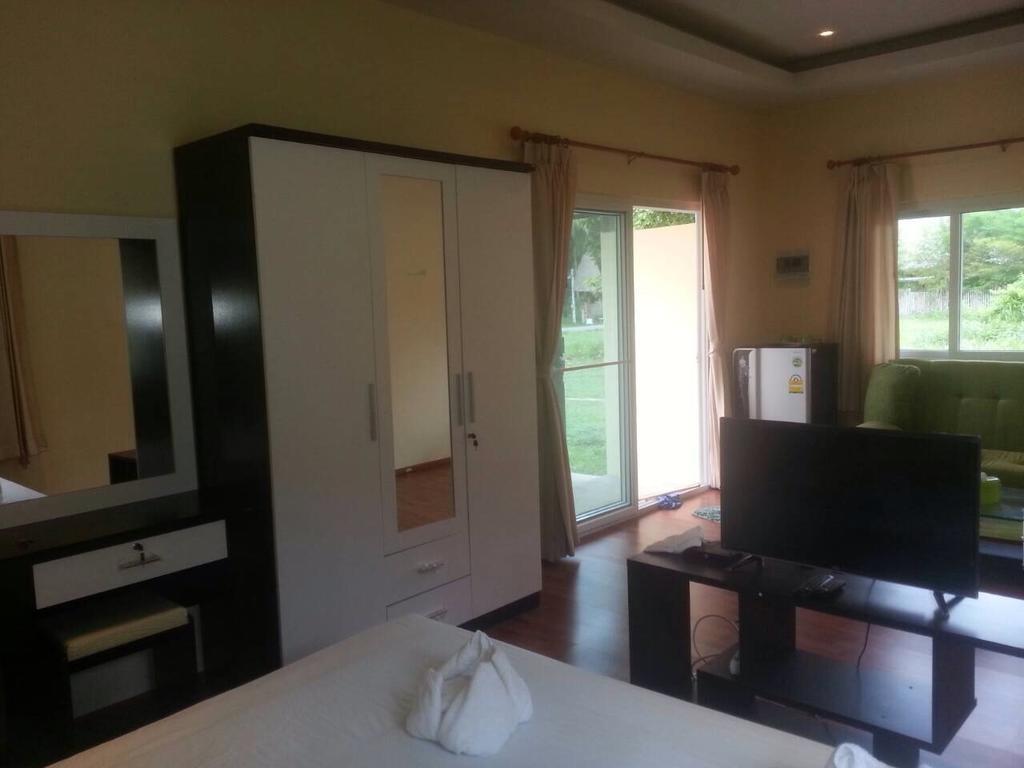 Khanom Garden Suite Номер фото